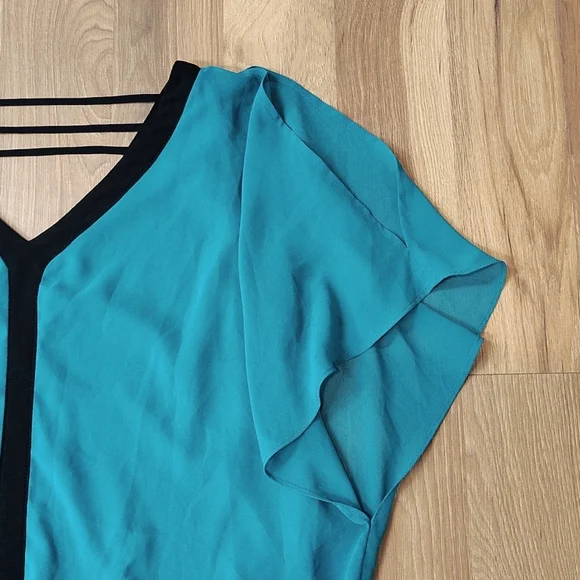 Teal Green Ladies Top,  Size Large,  Summer Top - Picture 4 of 6